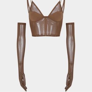 Cape clique crop top with long gloves size M